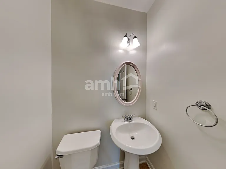 302 Harmony Lake Dr — Photo 10