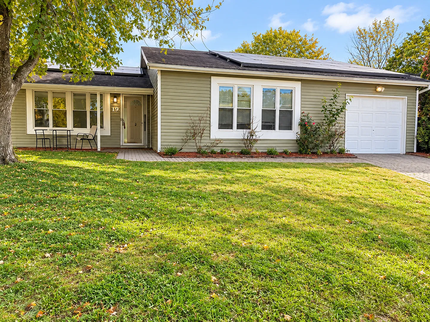 4 bed, 1600 sqft, $3,150 — Photo 2