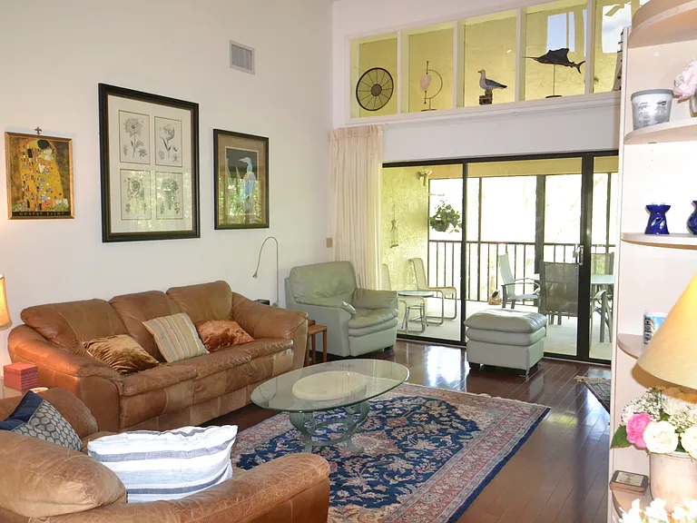 112 Lindsay Ln — Photo 14