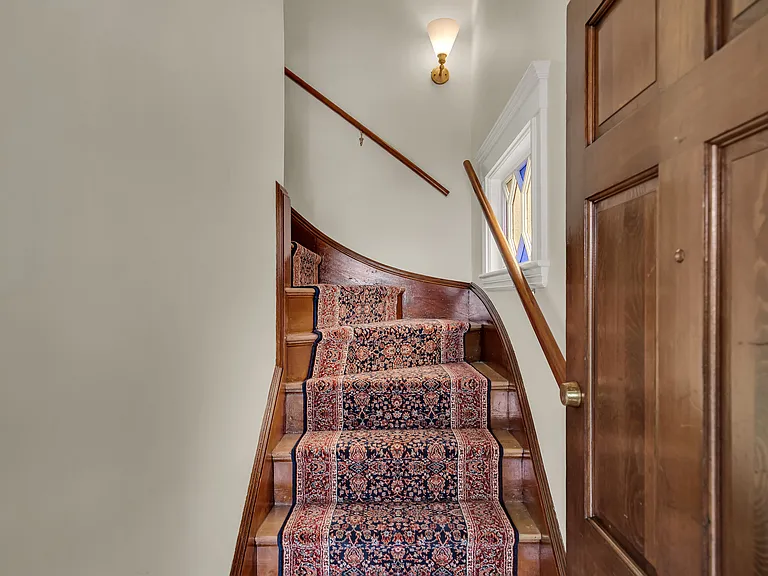 34 Ware St #2 — Photo 3