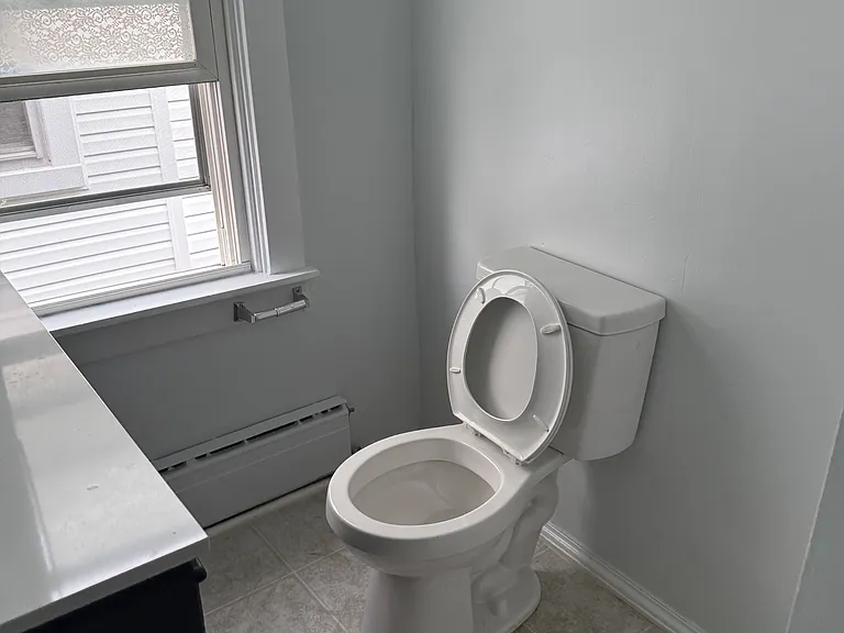 2406 Noble St — Photo 21
