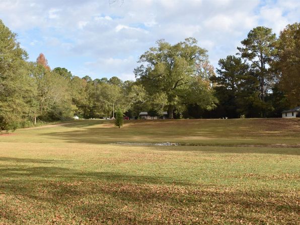 516 Odens Mill Rd, Sylacauga, AL 35150