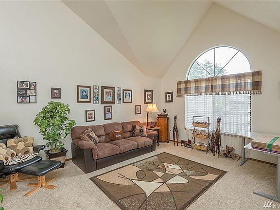 2nd image of 8823 164th St E