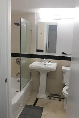 Rented by Coldwell Banker Warburg | media 6