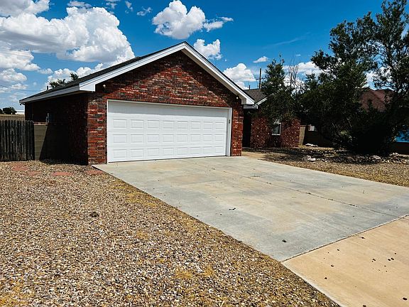 4th image of 1382 Oakwood Cir