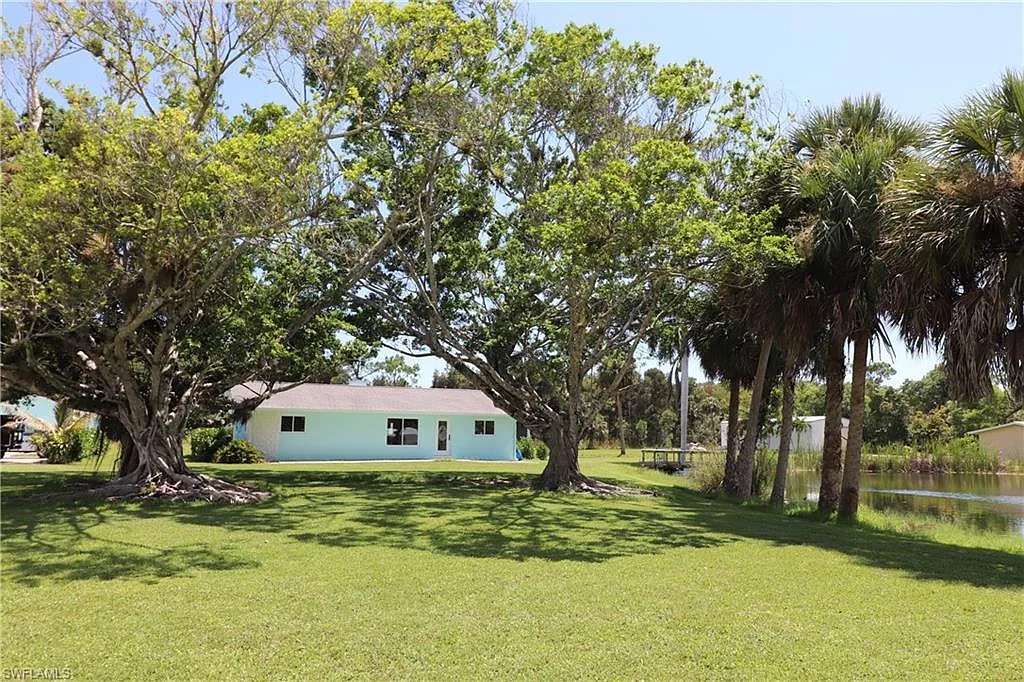 3 bed, 2.0 bath, 1668 sqft, $3,500 — Photo 3