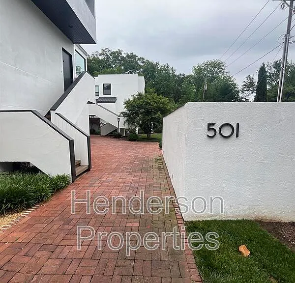 501 Fenton Pl #K — Photo 1