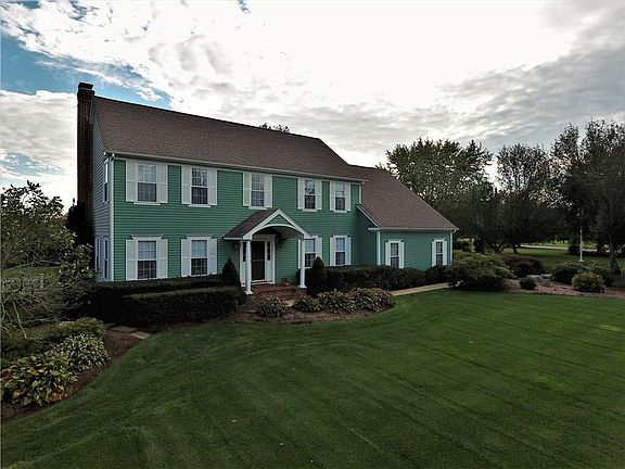 4th image of 69 Steeplebush Dr