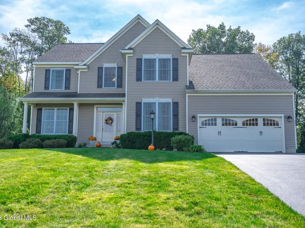 11 Gorsline Drive, Mechanicville, NY 12118