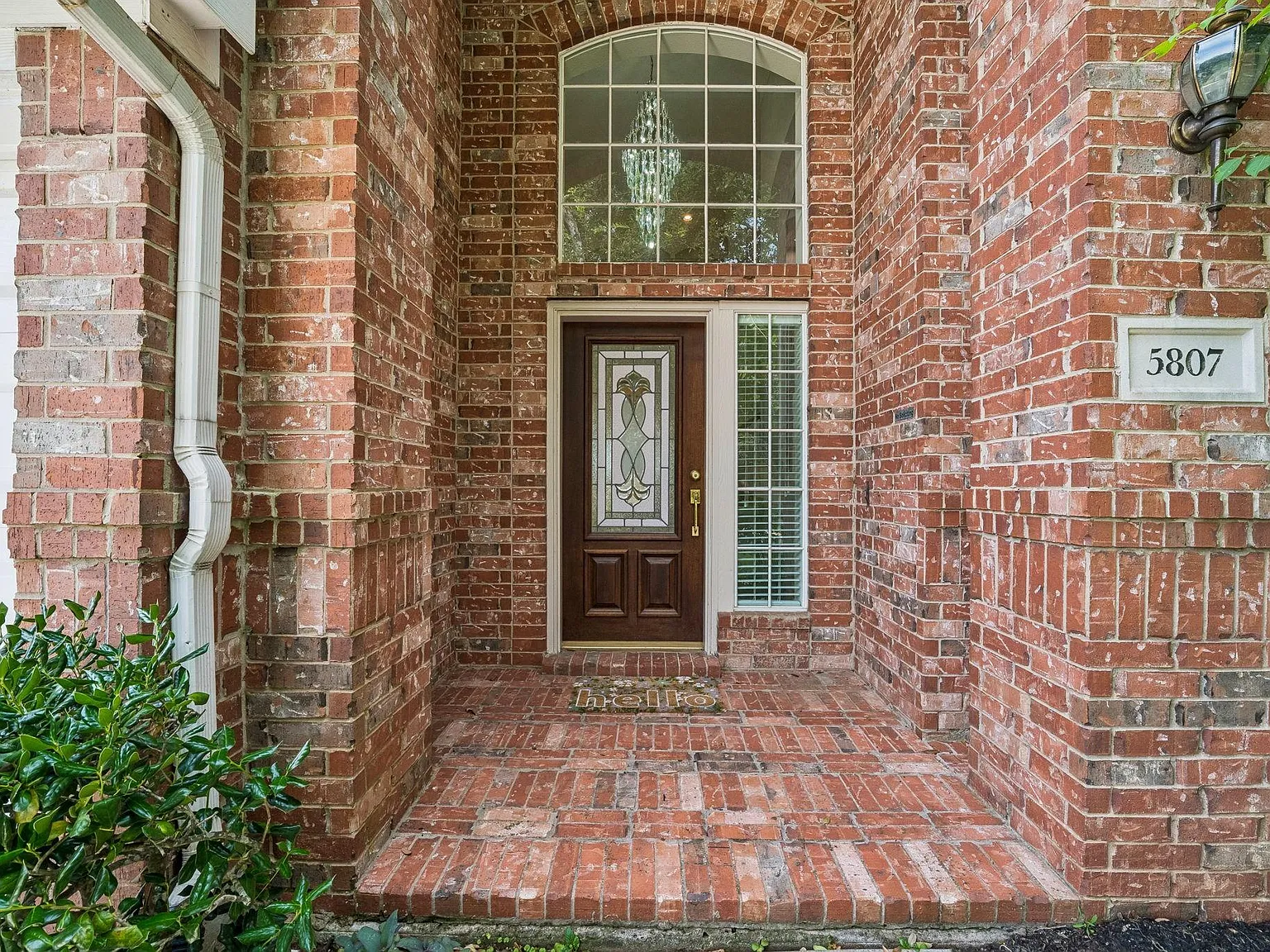 4 bed, 2.5 bath, 3061 sqft, $3,000 — Photo 3
