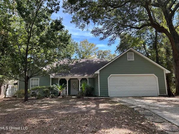 3116 Eagle Pine Dr, Ocean Springs, MS 39564