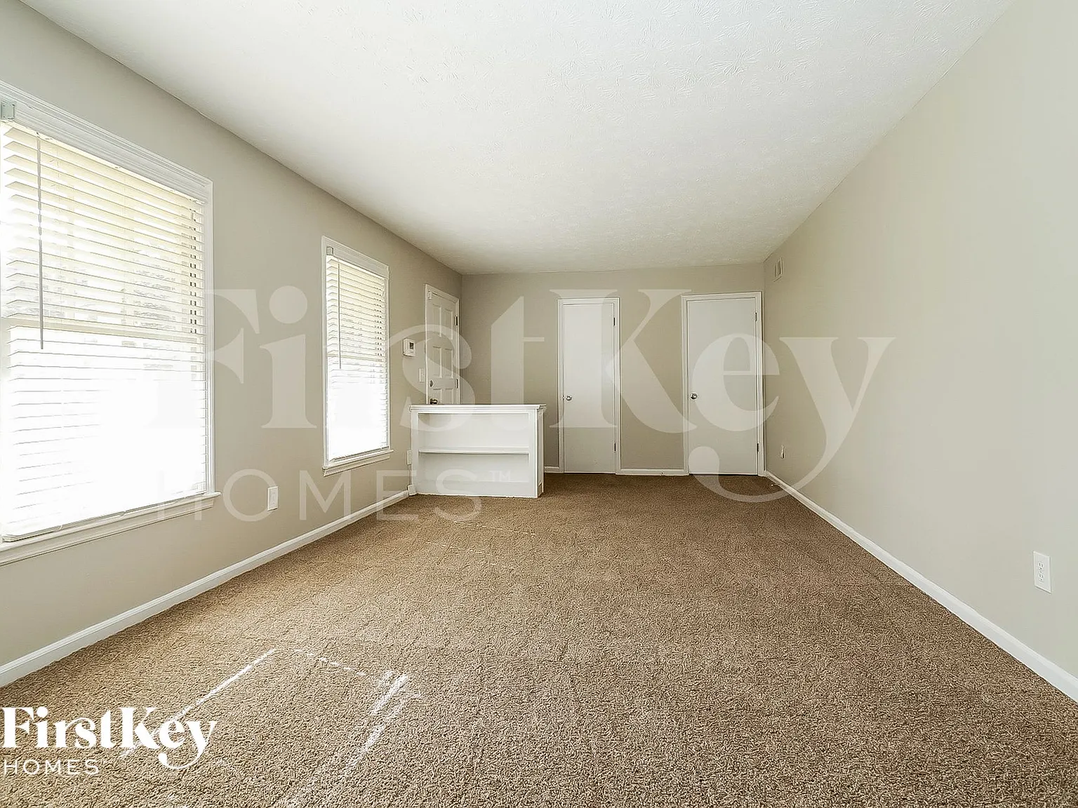 3 bed, 2.0 bath, 1492 sqft, $2,355 — Photo 3