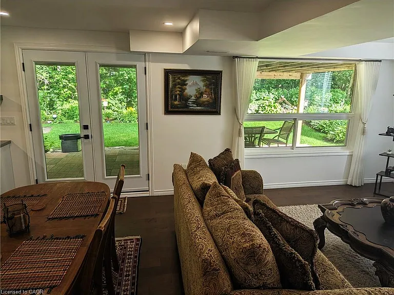 561 Marl Meadow Cres #LOWER — Photo 1