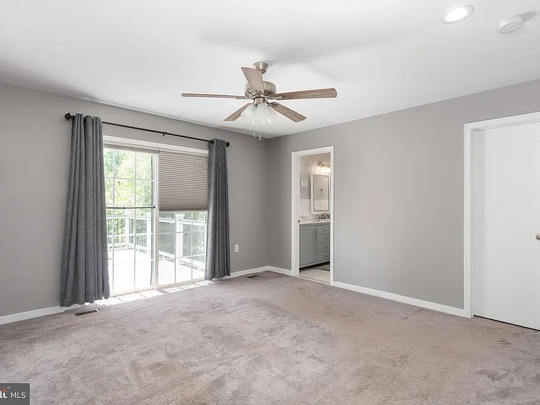 8009 Burrell Rd — Photo 31