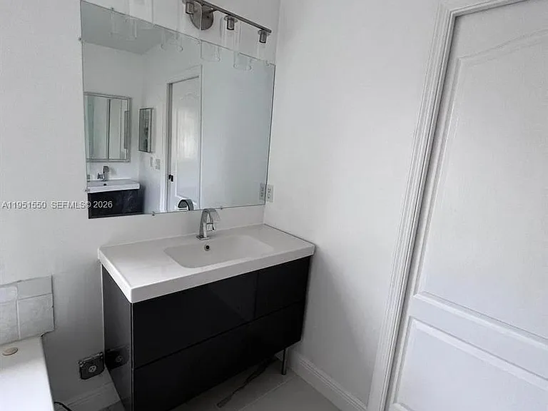 11301 Rockinghorse Rd — Photo 16