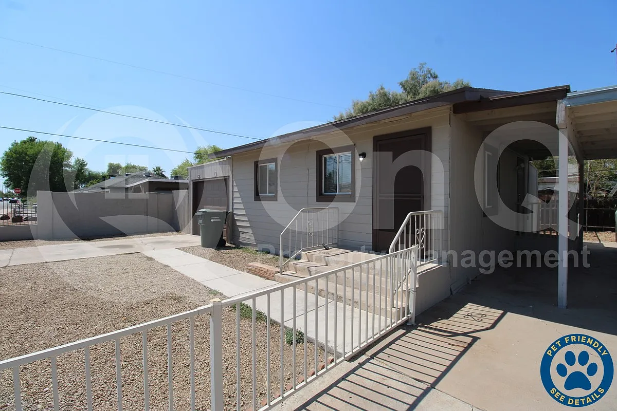 1 bed, 1.0 bath, 784 sqft, $1,100 — Photo 1