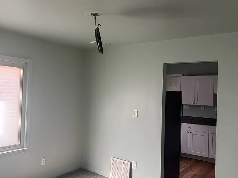 1308 Hanford Ave — Photo 45