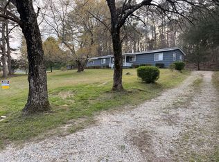 2070 Ridgeway Rd, Trion, GA 30753