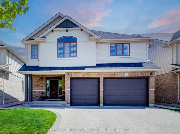 10 Deer Creek St, Kitchener, ON N2A 0E7