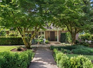 14635 Uplands Dr, Lake Oswego, OR 97034