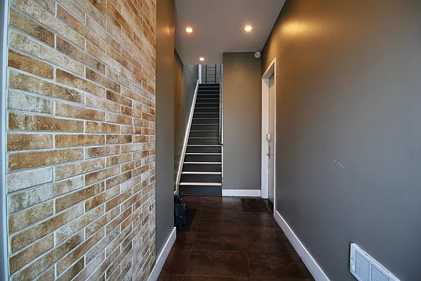 Rented by Hagstrom Management Inc | media 16