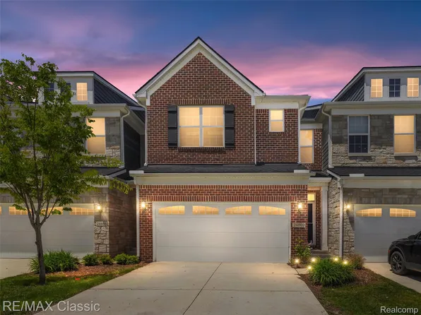 24869 Ivy Ln, Novi, MI 48375