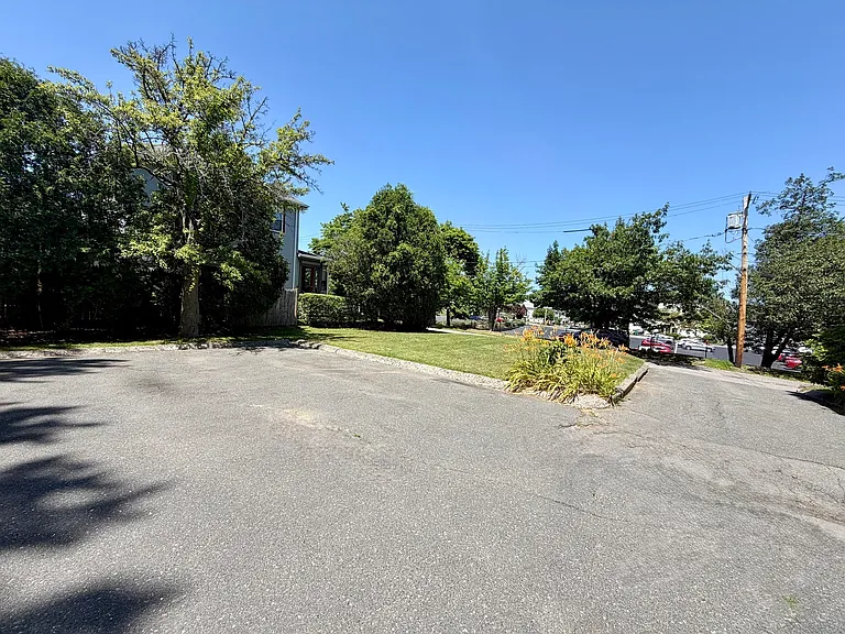 8 Silver Lake Ave #6 — Photo 24
