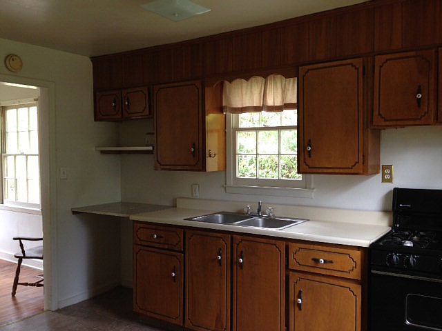 2nd image of 1234 Melody Ln