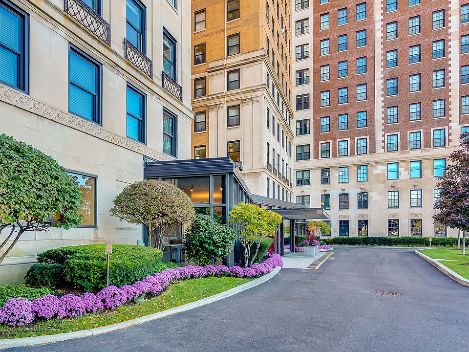 1st image of 3730 N Lake Shore Dr APT 5B