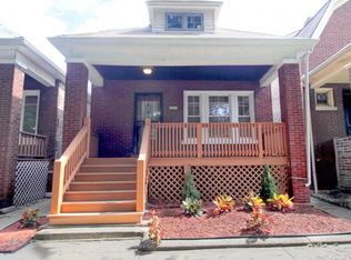 7253 S Eberhart Ave, Chicago, IL 60619