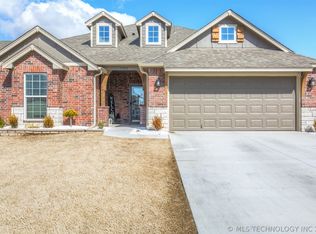 13005 E 123rd Pl, Owasso, OK 74021
