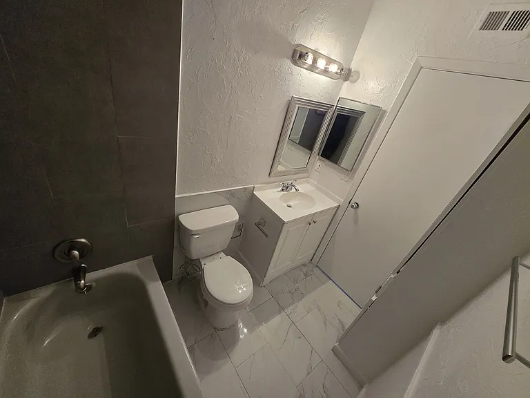 6611 Southpoint St #128 — Photo 22
