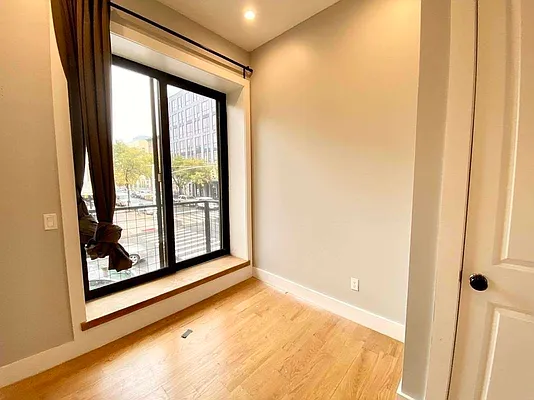 Rented by Lodger Corp | media 6