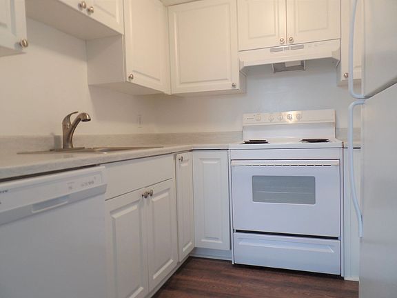 5th image of 1240 70th St N APT 6