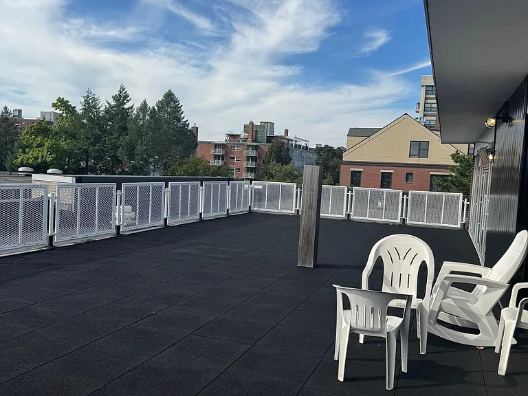 41 Park St #404 — Photo 14