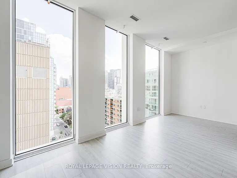 121 Saint Patrick St #1121 — Photo 15