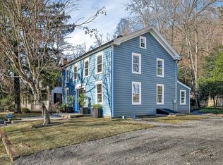 6687 Fleecydale Rd, Lumberville, PA 18933