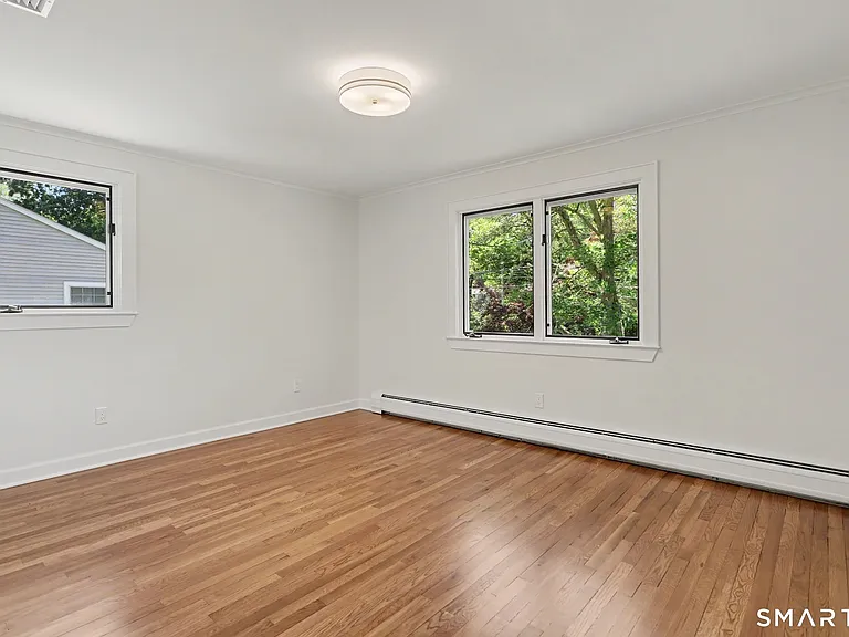 145 Casmir Dr — Photo 24