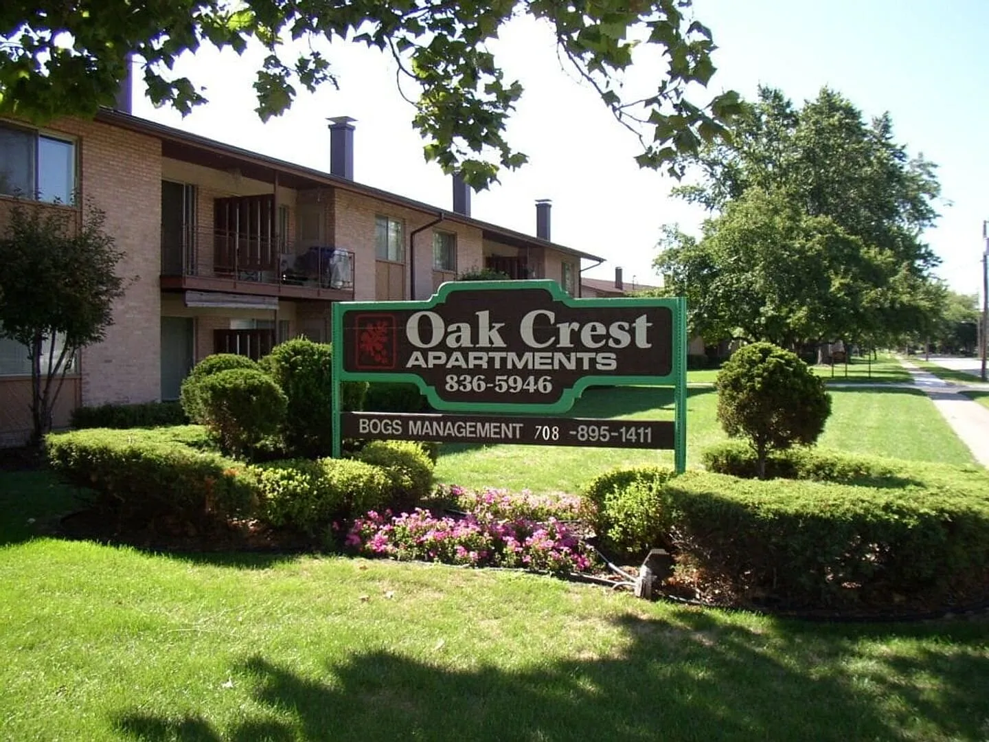 Charming 1-Bedroom, 1-Bathroom Apartment in Munster! — Photo 1