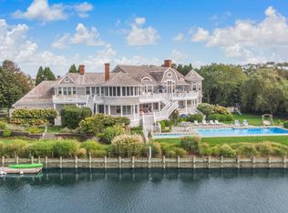 28 Halsey Ave, Westhampton Beach, NY 11978