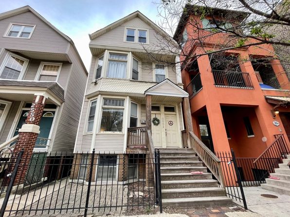 2552 N Southport Ave APT 2R