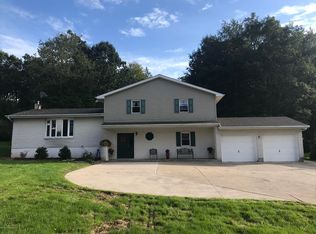 35 Charlwood Dr, Freeland, PA 18224