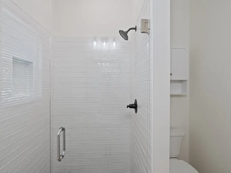 418 N C St — Photo 17