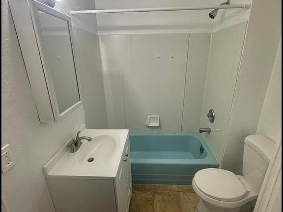3rd image of 166-168 Lincoln Ave
