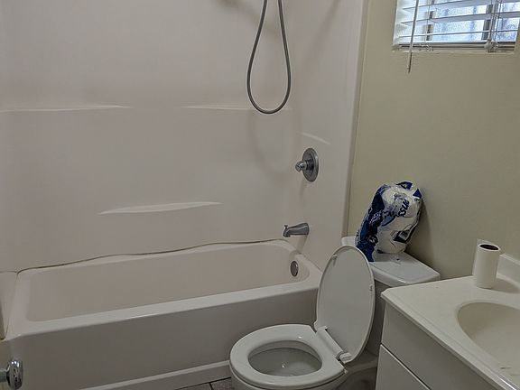 1st Floor Bathroom