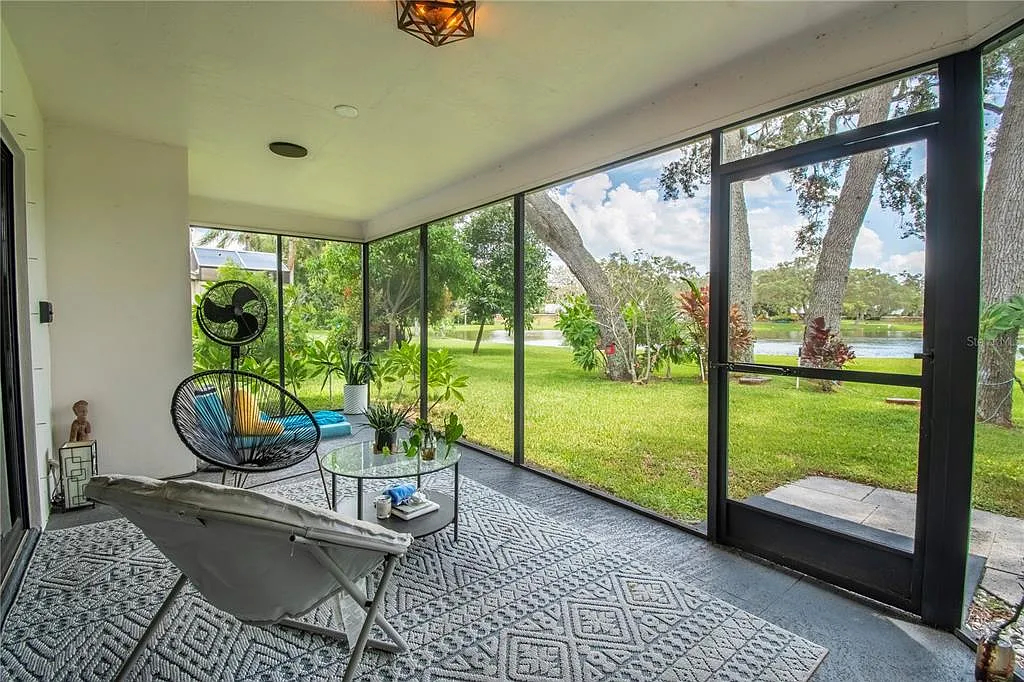 3 bed, 2.0 bath, 1647 sqft, $3,000 — Photo 3