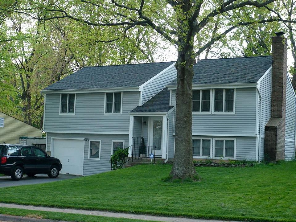1st image of 9806 Brightlea Dr