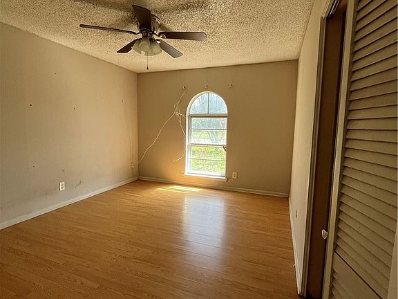 4th image of 1708 Redwood Dr