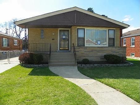 1st image of 9136 S Francisco Ave