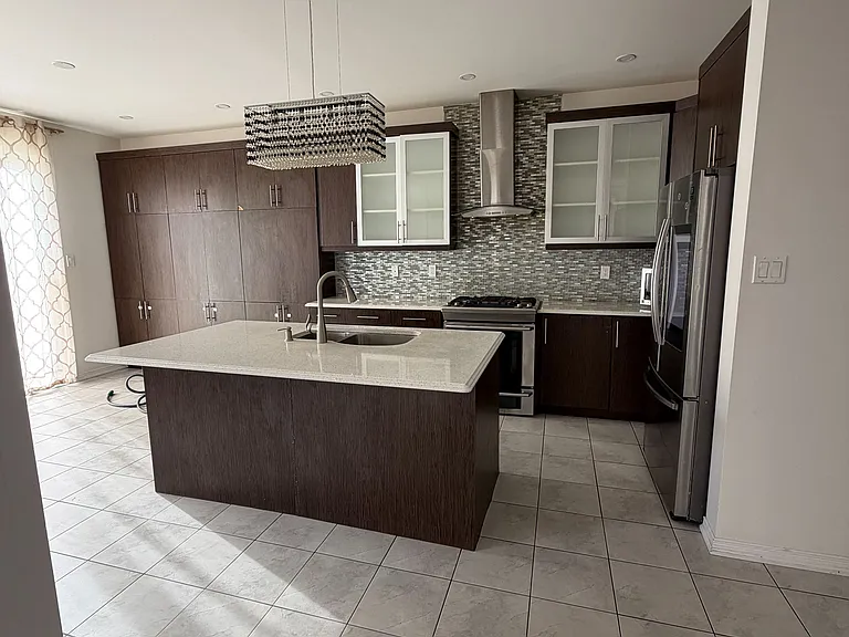 235 Apple Hill Cres — Photo 28